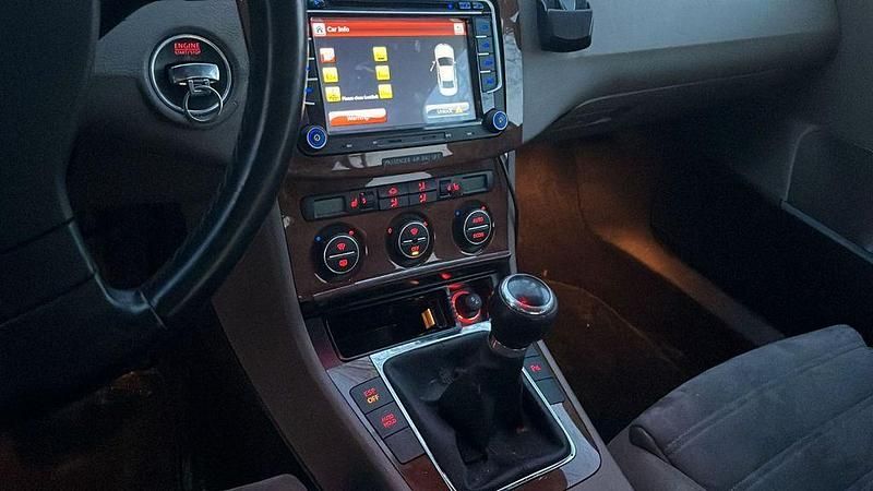 Gebraucht VW Passat Highline 150 PS (110 kW) 2005 Silber Limousine