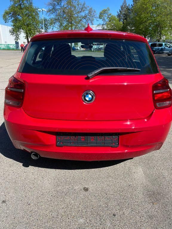 Second-hand BMW 118 143 CP (105 kW) 2012 Roșu Hatchback