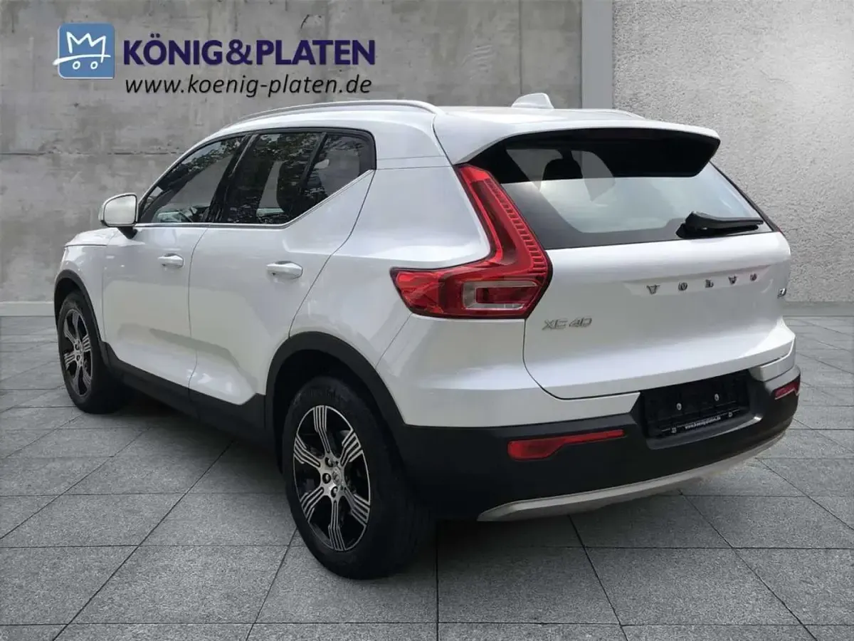 Gebraucht Volvo XC40 Inscription 197 PS (144 kW) 2020 Weiß SUV