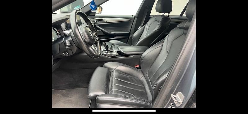 Gebraucht BMW 530 M Sport 252 PS (185 kW) 2018 Grau Limousine
