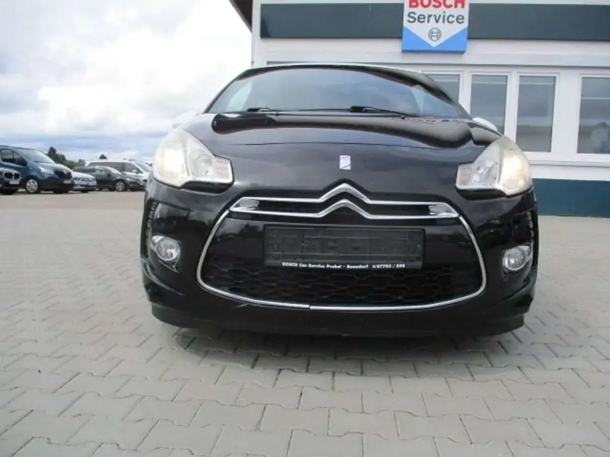 Gebraucht Citroën DS3 Sport Chic 156 PS (114 kW) 2014 Schwarz perle nera+weiss Kleinwagen