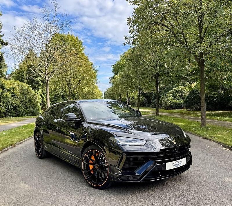 Schwarz Gebraucht 2025 Lamborghini Urus SUV | 295.000 € - Bild 1/4