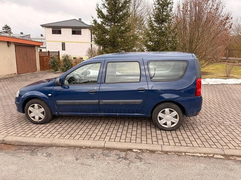Gebraucht Dacia Logan 75 PS (55 kW) 2010 Blau Kombi