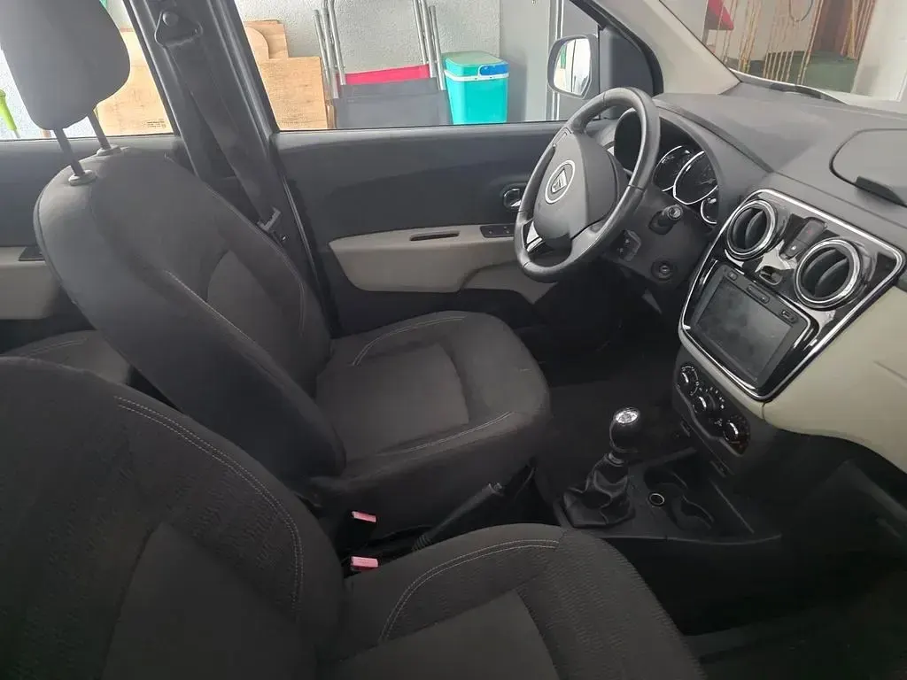 Gebraucht Dacia Lodgy Prestige 107 PS (78 kW) 2013 Grau Van / Kleinbus