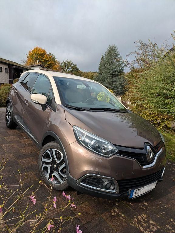 Braun Gebraucht 2014 Renault Captur Luxe SUV | 7.900 € (Superpreis) - Bild 1/4
