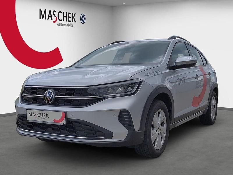 Reflexsilber metallic Gebraucht 2023 VW Taigo Life SUV | 19.140 € (Superpreis) - Bild 1/4
