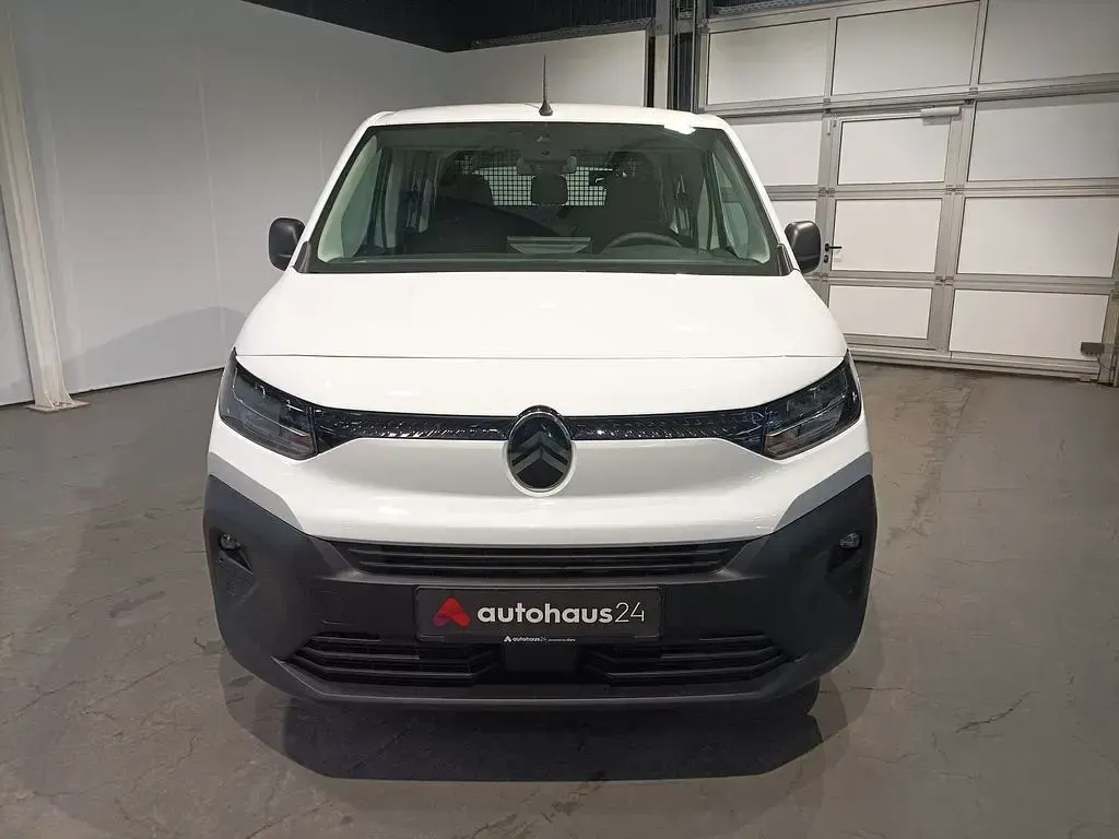 Used Citroën Berlingo 102 HP (75 kW) 2025 White Minivan