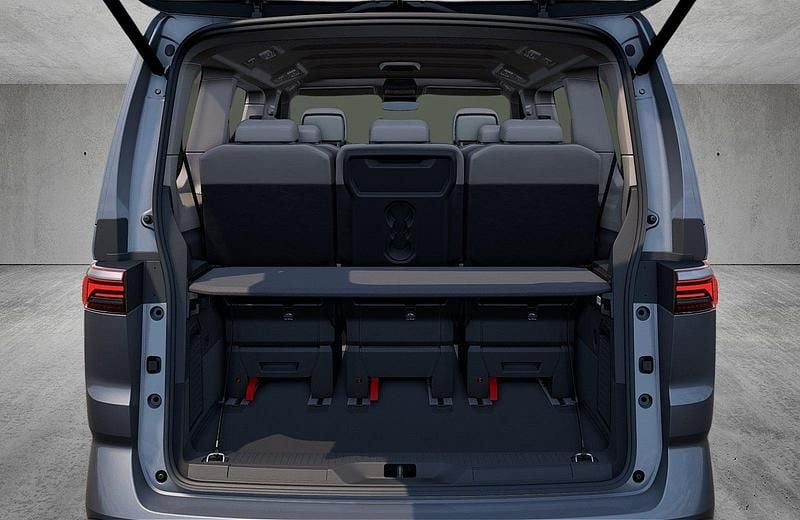 Gebraucht VW Multivan Life 244 PS (179 kW) 2025 Grau Van