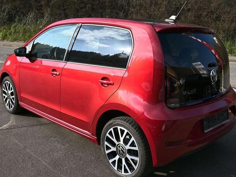 Gebraucht VW e-up! Edition 61 kW (83 PS) 2023 Kings red metallic Kleinwagen