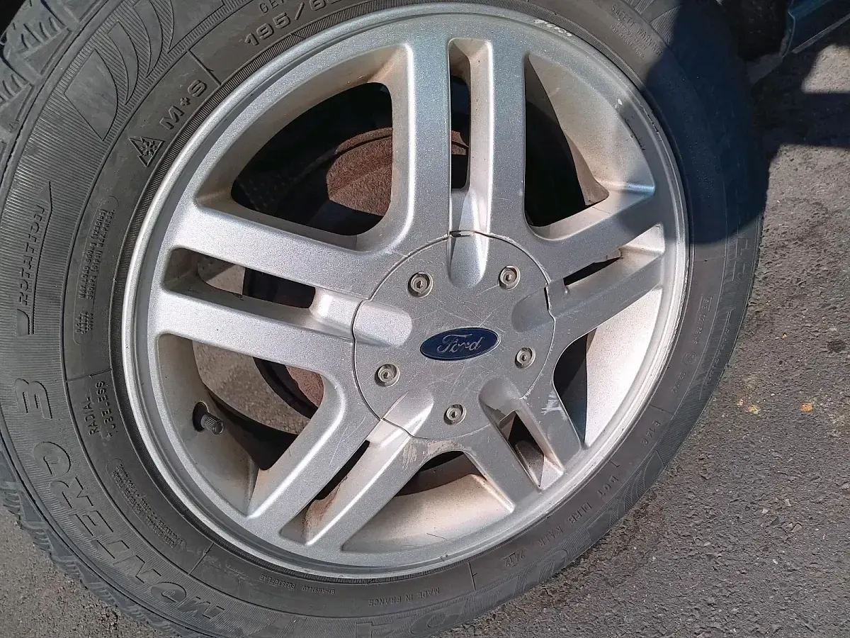 Second-hand Ford Focus 2004 Verde Hatchback