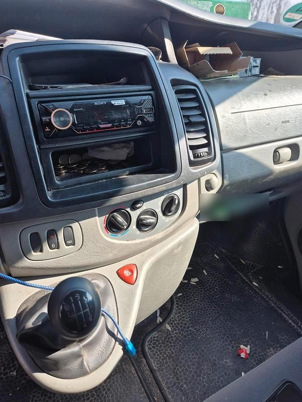 Gebraucht Opel Vivaro 114 PS (83 kW) 2013 Grün Van / Kleinbus