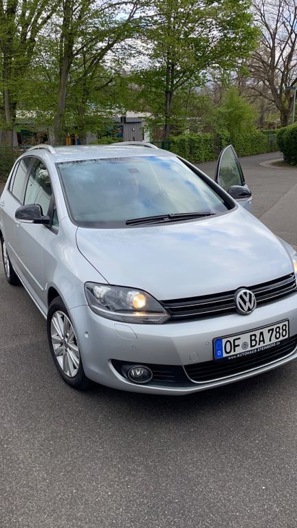 Silber Gebraucht 2011 VW Golf VI Comfortline Limousine | 10.500 € (Teuer) - Bild 1/1