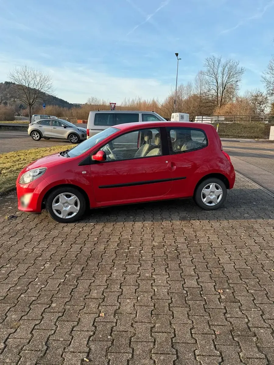 Gebraucht Renault Twingo 76 PS (55 kW) 2009 Rot Kleinwagen