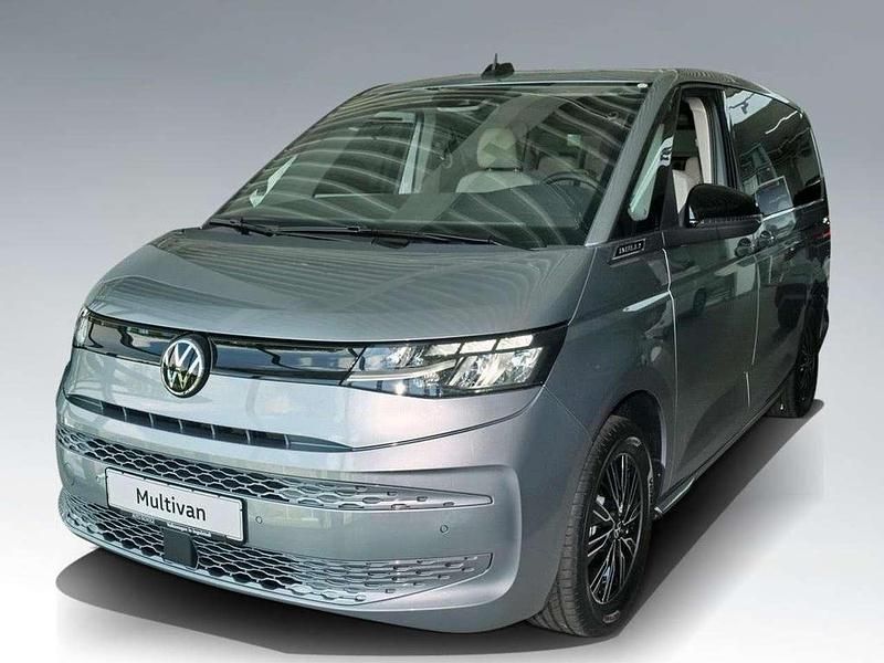 Second-hand VW Multivan Basis 150 CP (110 kW) 2024 Argintiu Monovolum