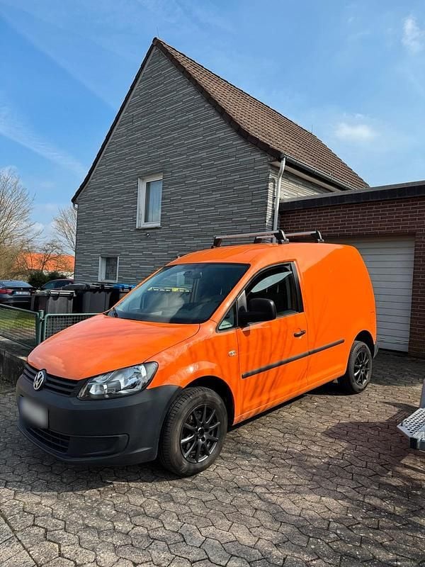 Gebraucht VW Caddy 75 PS (55 kW) 2012 Orange Van / Kleinbus