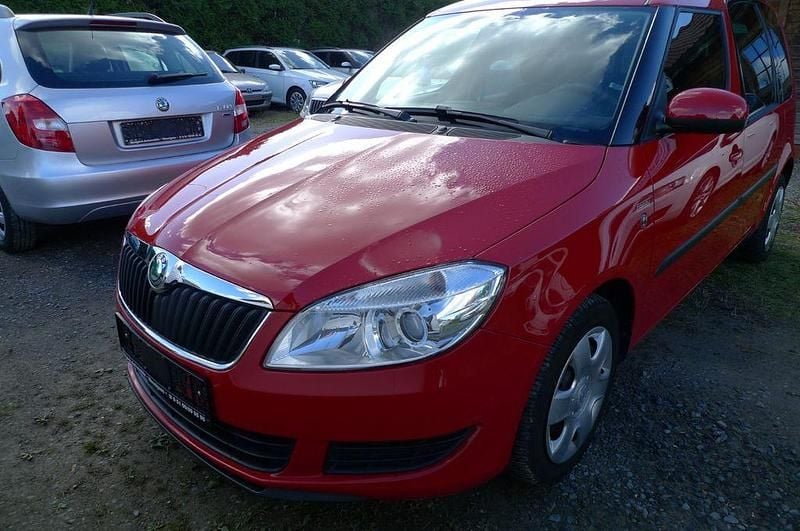 Rot Gebraucht 2011 Skoda Roomster Family Kombi | 8.490 € (Etwas zu teuer) - Bild 1/4