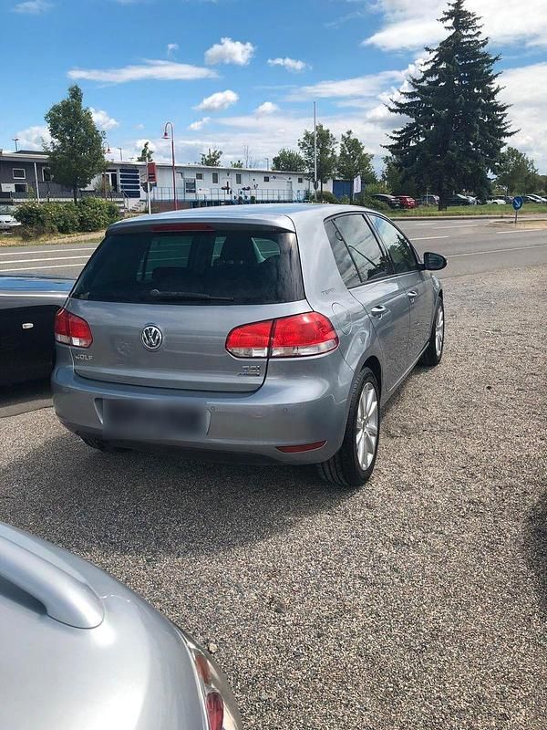 Gebraucht VW Golf VI Trendline 105 PS (77 kW) 2010 Grau Kleinwagen