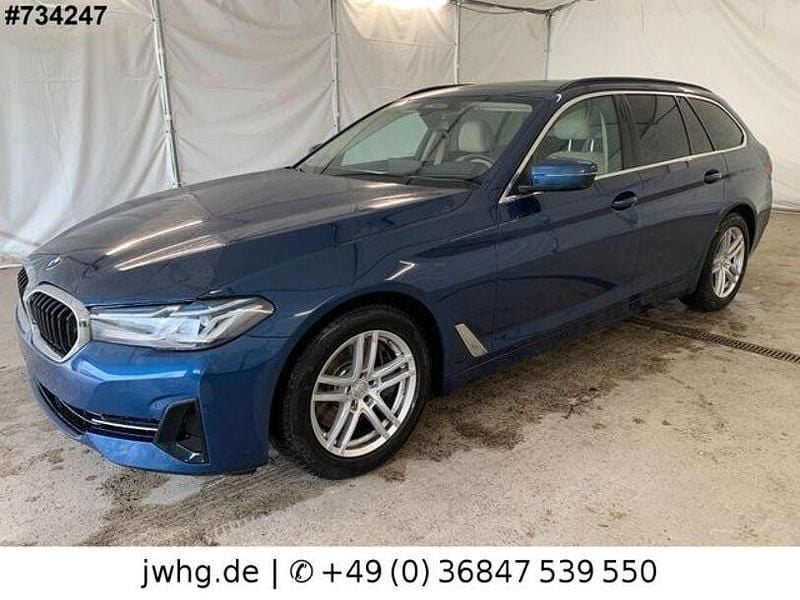 Gebraucht BMW 530 286 PS (210 kW) 2021 Phytonicblau (metallic) Kombi