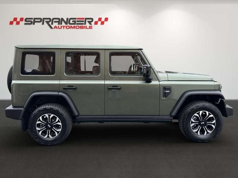 Neu BAW 212 166 PS (122 kW) 2026 Gruen SUV