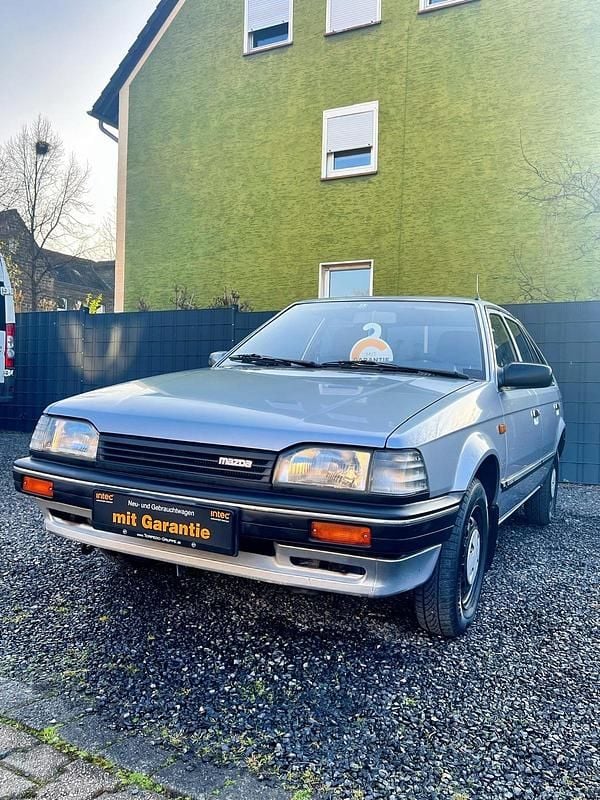 Gebraucht Mazda 323 60 PS (44 kW) 1989 Silber Kleinwagen