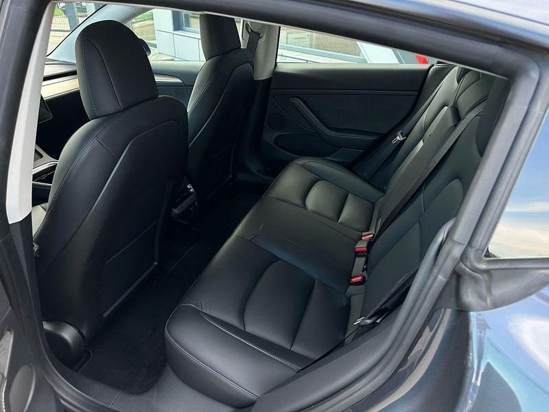 Gebraucht Tesla Model 3 Standard Range 208 kW (283 PS) 2021 Grau Limousine