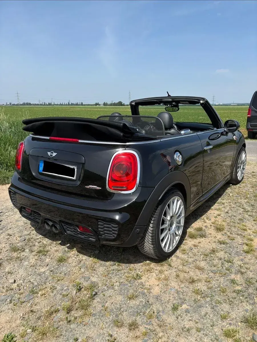 Gebraucht Mini John Cooper Works 231 PS (169 kW) 2017 Schwarz Kleinwagen