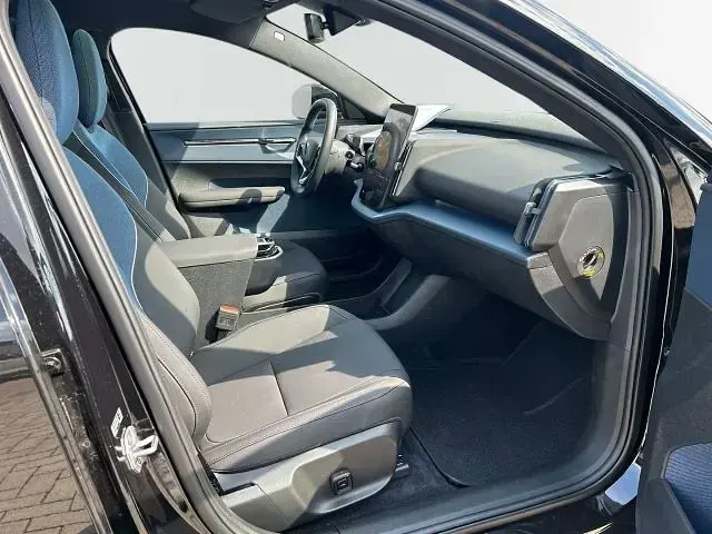 Gebraucht Volvo EX30 CC Performance 314 kW (428 PS) 2025 Schwarz SUV