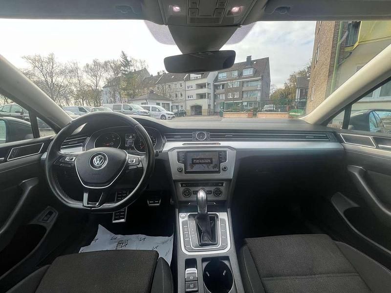 Gebraucht VW Passat 190 PS (139 kW) 2017 Grau Kombi
