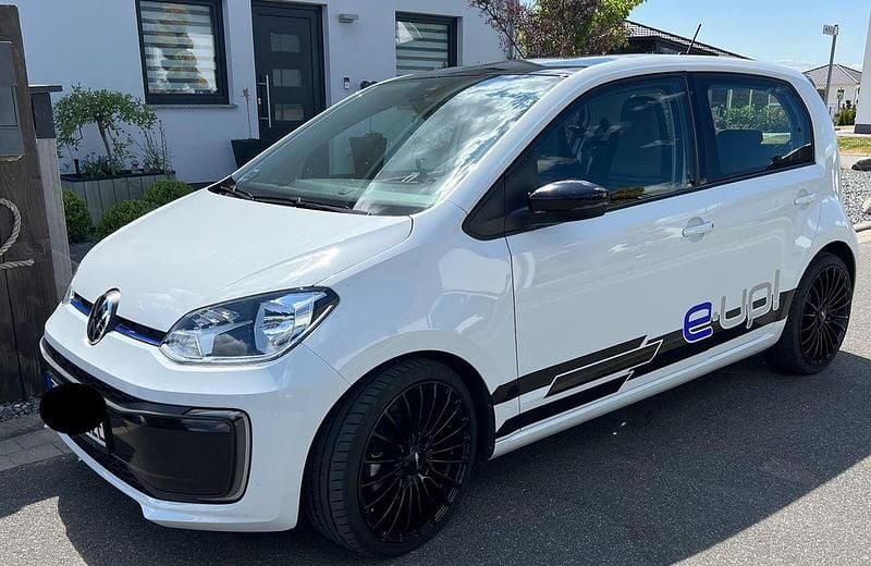 Gebraucht VW e-up! Style 61 kW (83 PS) 2022 Weiß Kleinwagen