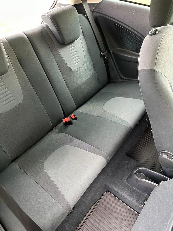 Second-hand Ford Ka 69 CP (50 kW) 2011 Negru Hatchback