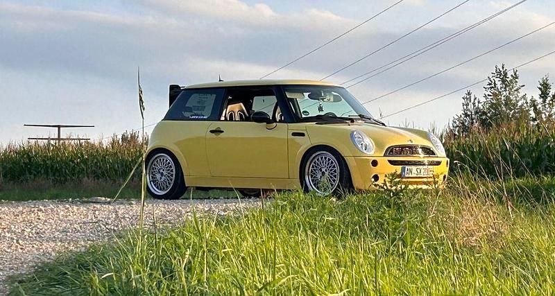 Usado Mini ONE 90 HP (66 kW) 2005 Amarelo Citadino