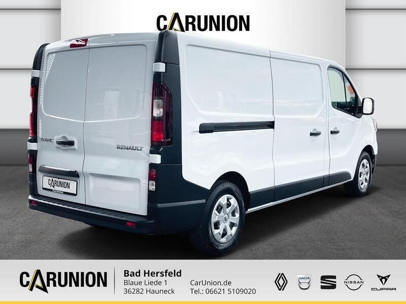 Gebraucht Renault Trafic 150 PS (110 kW) 2022 Arktisweiß Van / Kleinbus