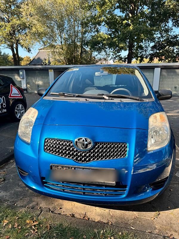Blau Gebraucht 2008 Toyota Yaris Cool Kleinwagen | 1.800 € (Fairer Preis) - Bild 1/4