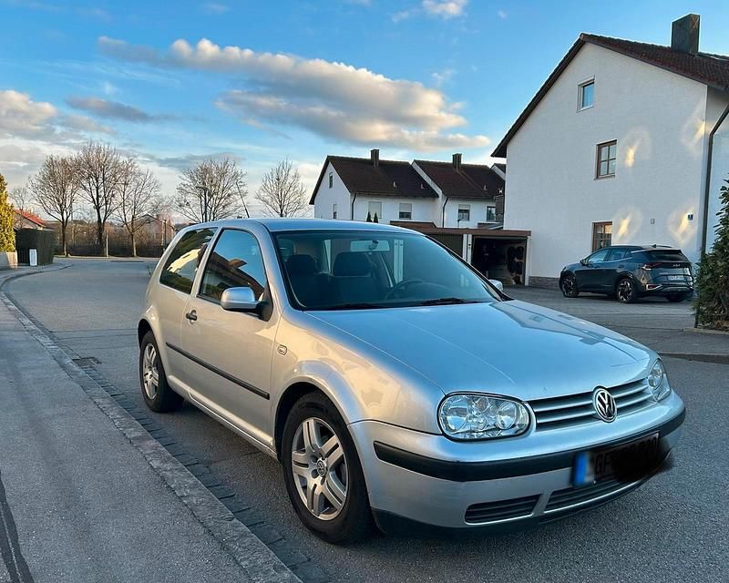 Gebraucht VW Golf IV 75 PS (55 kW) 2001 Silber Kleinwagen