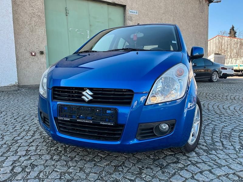 Gebraucht Suzuki Splash 85 PS (62 kW) 2009 Blau Kleinwagen
