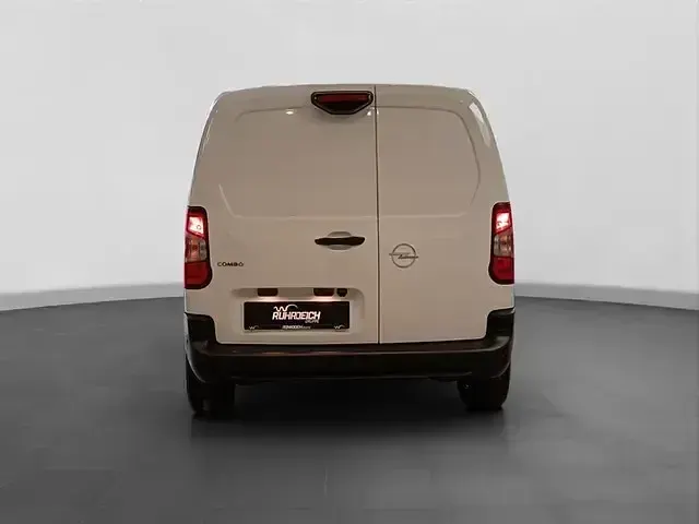 Neu Opel Combo 102 PS (75 kW) 2026 Weiß Van / Kleinbus