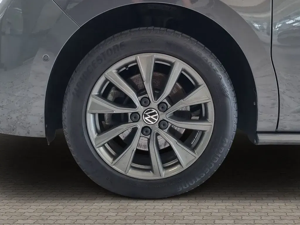 Gebraucht VW Multivan Energetic 150 PS (110 kW) 2022 Grau Van / Kleinbus