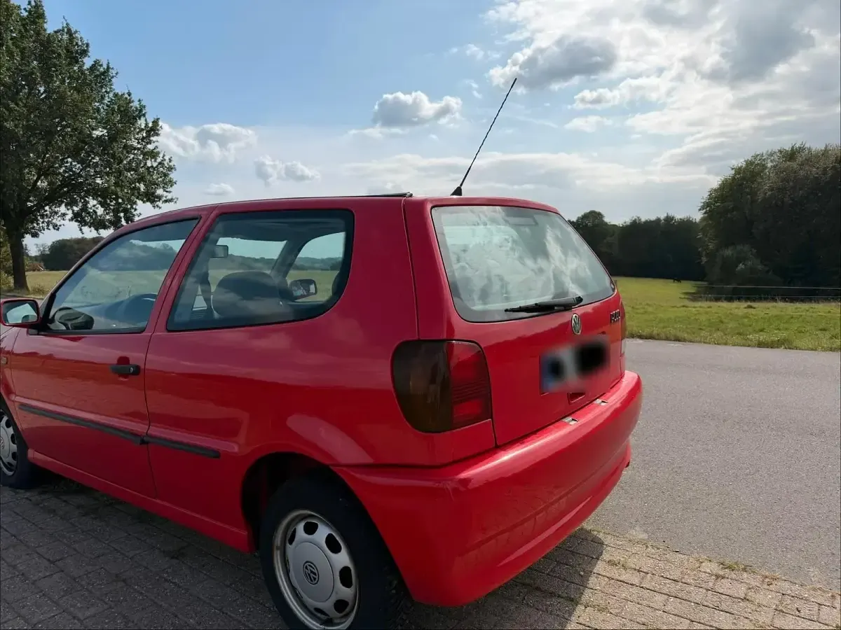 Gebraucht VW Polo 50 PS (36 kW) 1999 Rot Kleinwagen