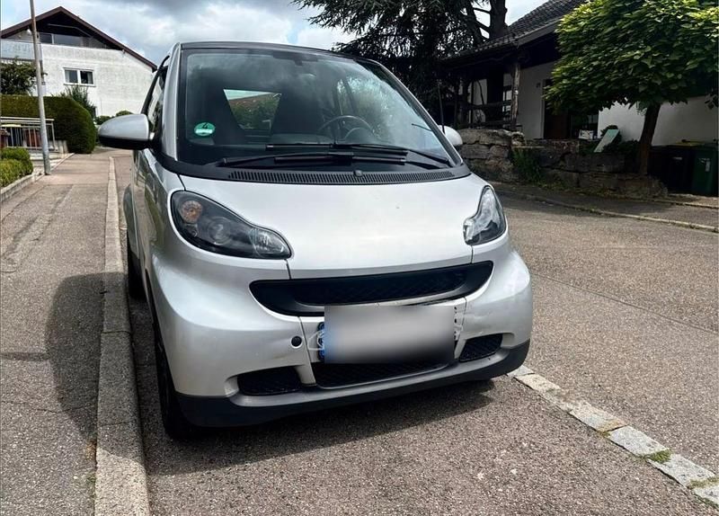 Grau Gebraucht 2007 Smart ForTwo Coupé Pure Coupé | 3.500 € (Fairer Preis) - Bild 1/4