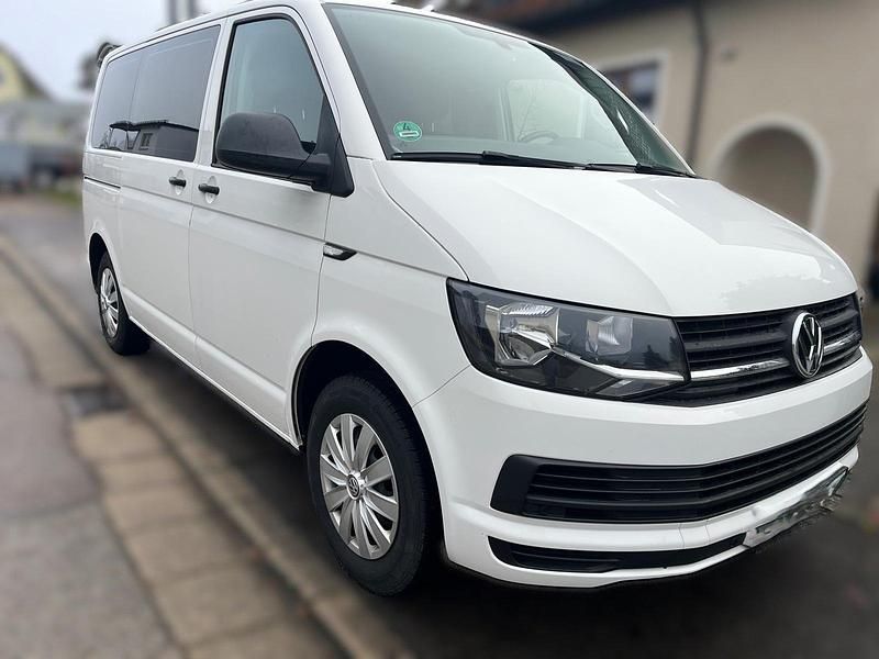 Gebraucht VW Multivan Trendline 150 PS (110 kW) 2016 Weiß Van