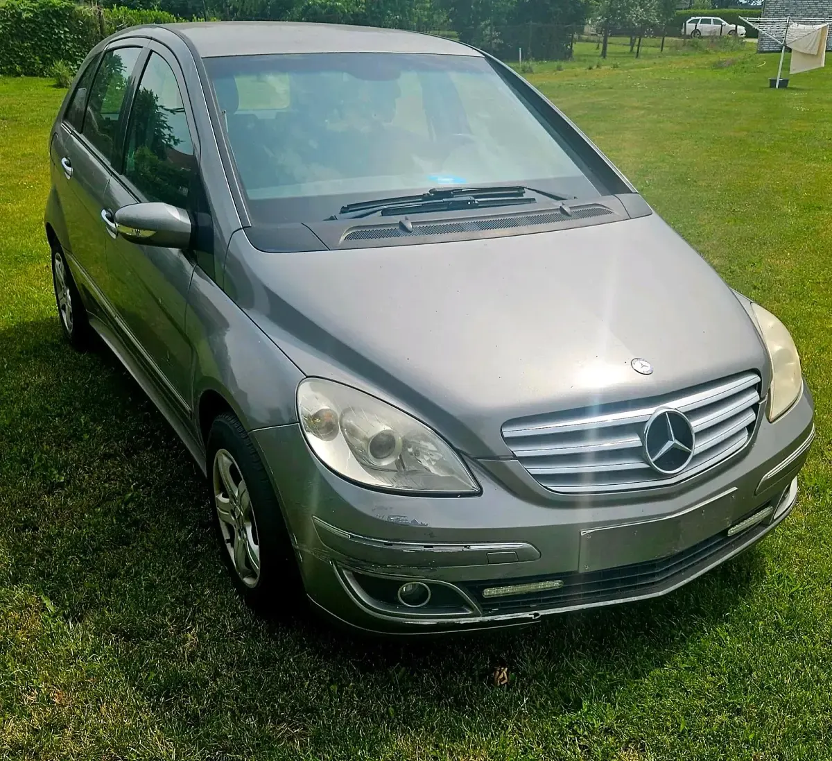 Gebraucht Mercedes B170 115 PS (84 kW) 2005 Grau Van / Kleinbus