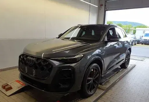 Gebraucht Audi Q5 S-Line 204 PS (150 kW) 2025 Grau SUV