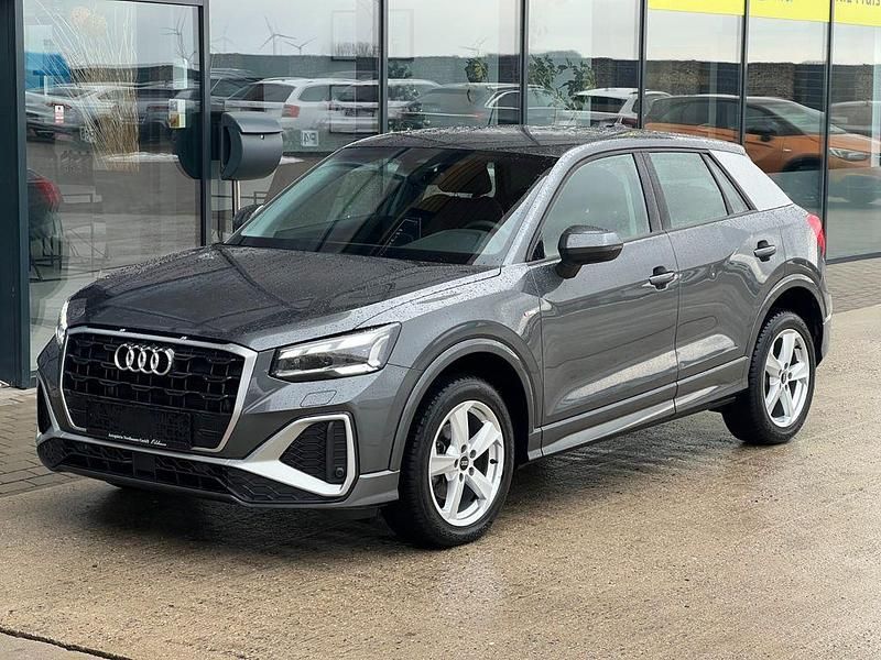 Gebraucht Audi Q2 S-Line 150 PS (110 kW) 2024 Grau SUV