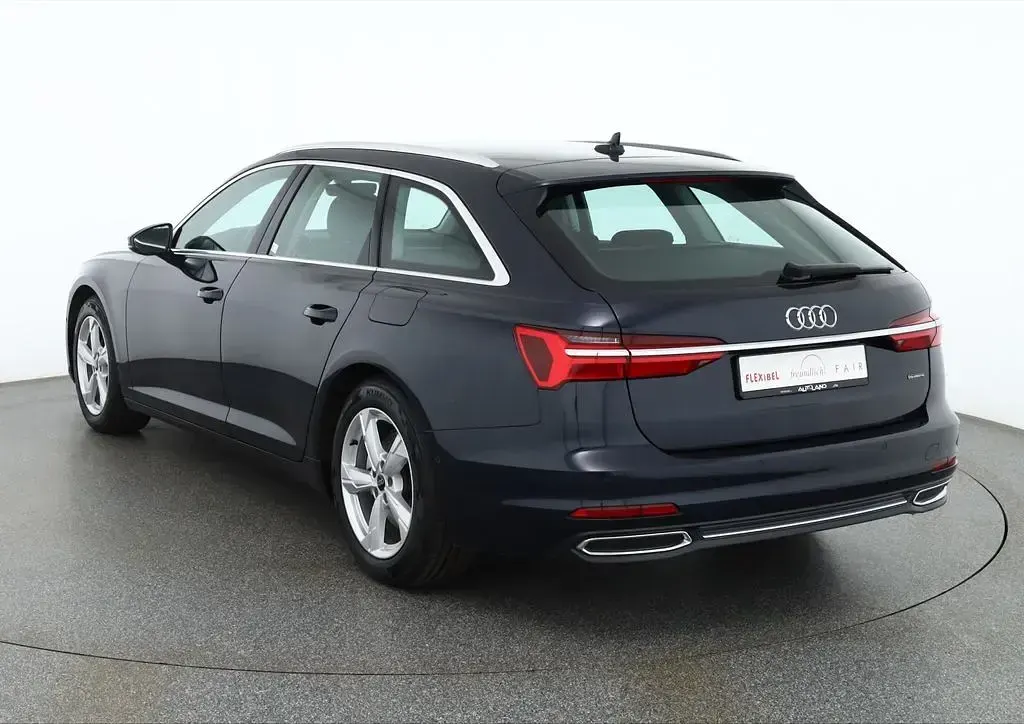 Gebraucht Audi A6 Sport 299 PS (219 kW) 2022 Blau Kombi