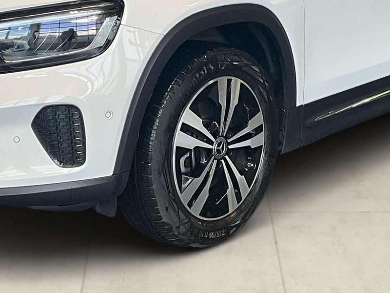 Gebraucht Mercedes GLB220 190 PS (139 kW) 2024 Weiß SUV