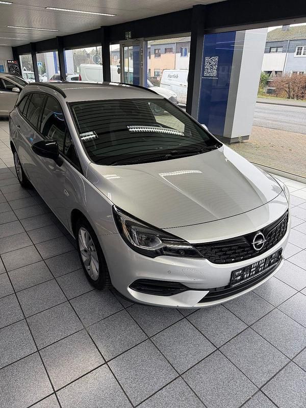 Gebraucht Opel Astra Elegance 122 PS (89 kW) 2021 Silber Kombi