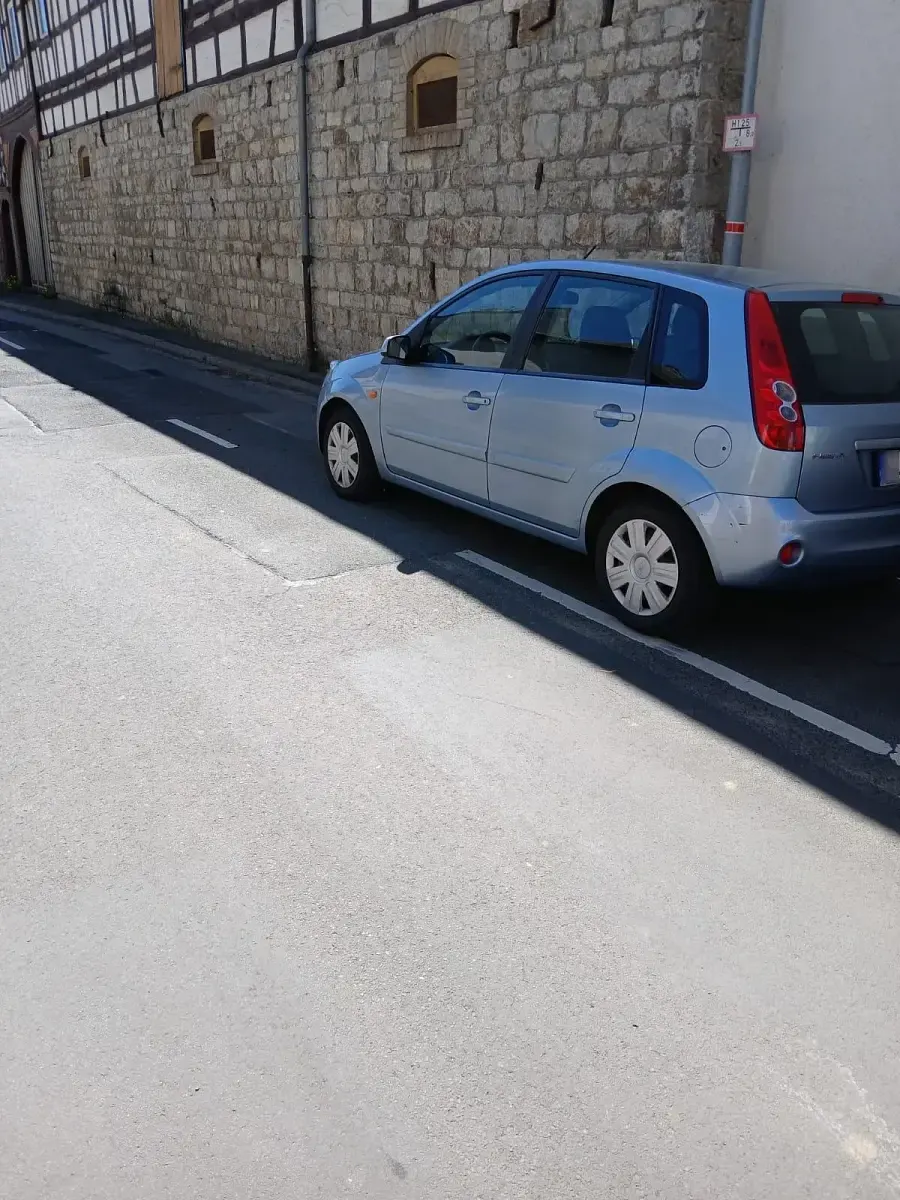 Gebraucht Ford Fiesta 80 PS (58 kW) 2007 Blau Kleinwagen