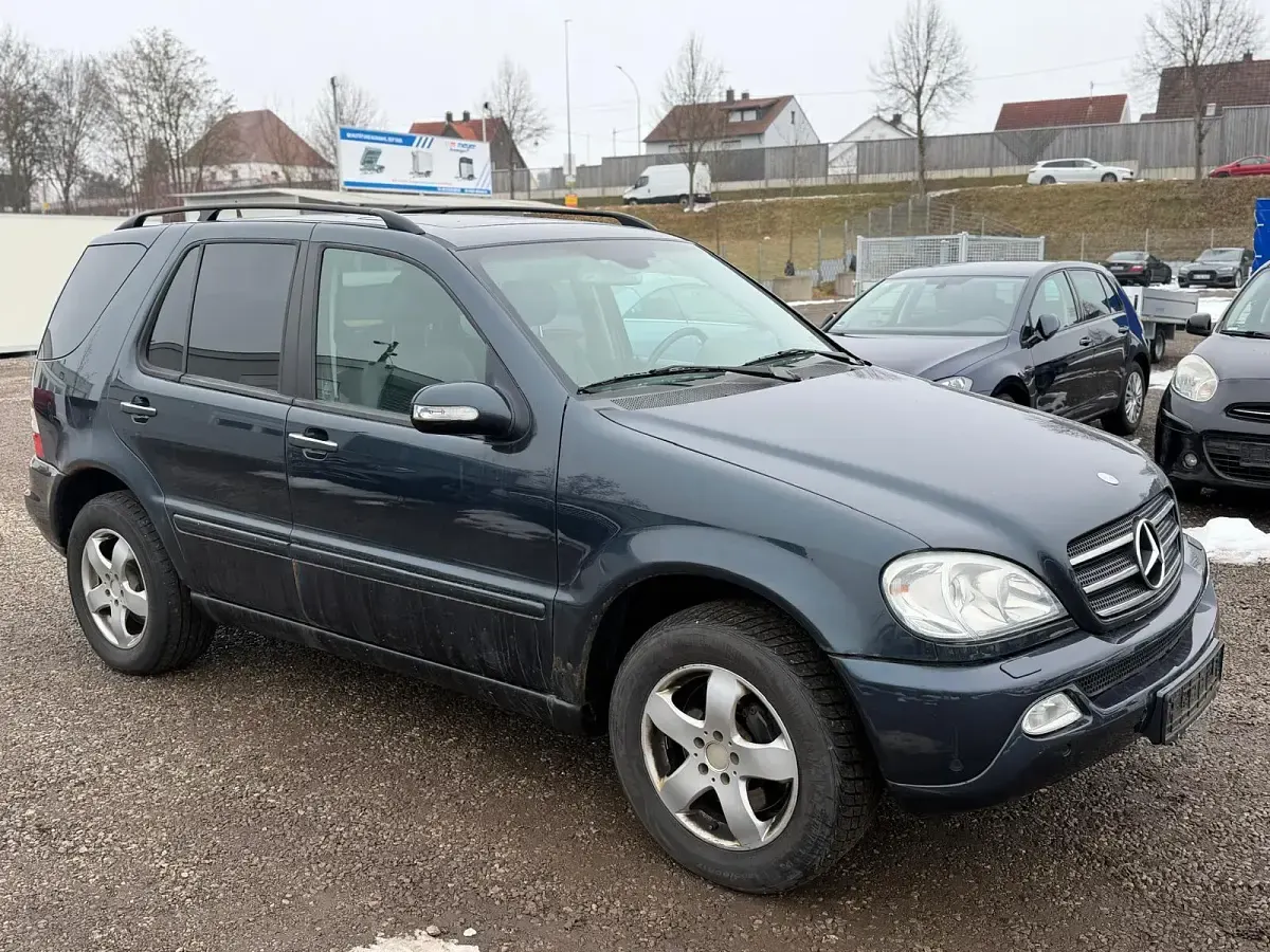 Gebraucht Mercedes ML500 292 PS (214 kW) 2002 Schwarz SUV