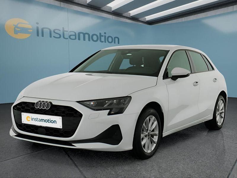 Weiß Gebraucht 2025 Audi A3 Sportback Kleinwagen | 26.499 € (Superpreis) - Bild 1/4