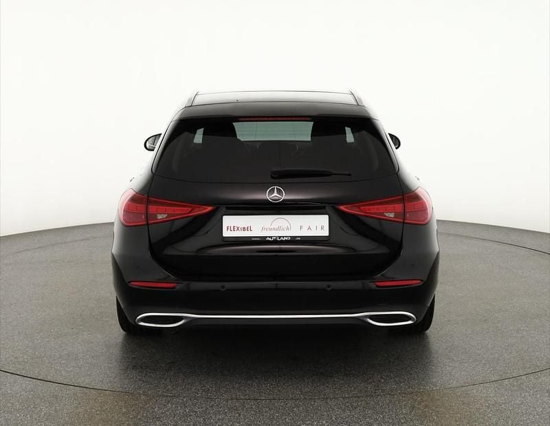 Gebraucht Mercedes C180 Avantgarde 190 PS (139 kW) 2022 Schwarz Kombi